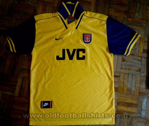 Arsenal Dış Saha futbol forması 1996 - 1997