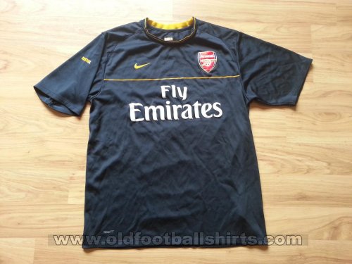 Arsenal Training/Leisure football shirt (unknown year)