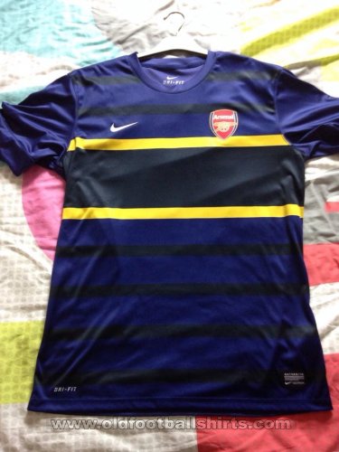 Arsenal Training/Leisure football shirt (unknown year)