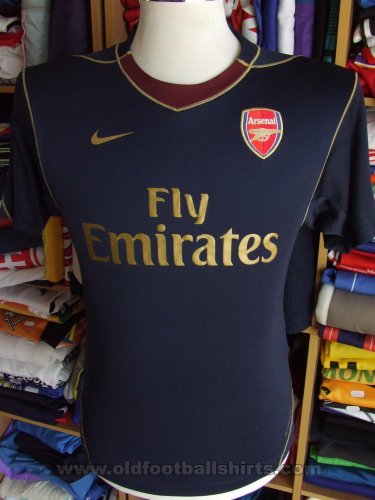 Arsenal Training/Leisure football shirt (unknown year)