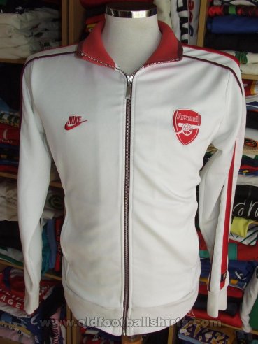 Arsenal Training/Leisure football shirt (unknown year)