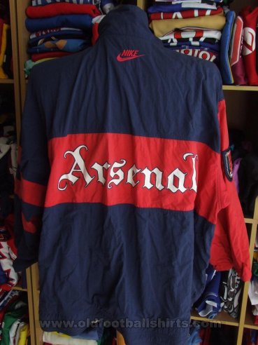 Arsenal Training/Leisure football shirt (unknown year)