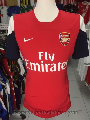 Arsenal Training/Leisure football shirt 2013 - 2014