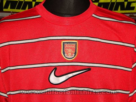 Arsenal Training/Leisure football shirt 1997 - 1998