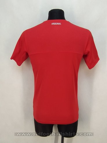 Arsenal Training/Leisure football shirt 2016 - 2017