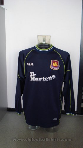 West Ham United Goalkeeper football shirt 1999 - 2001