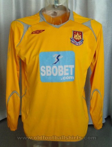 West Ham United Goalkeeper football shirt 2008 - 2009