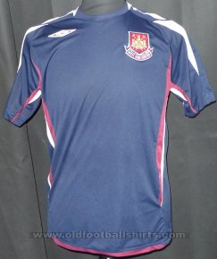 West Ham United Training/Leisure football shirt (unknown year)