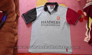 West Ham United Training/Leisure football shirt 1995 - 1996