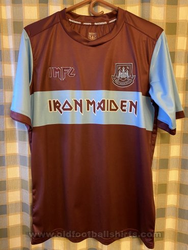 West Ham United Training/Leisure football shirt 2019