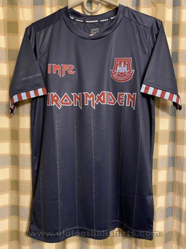 West Ham United Training/Leisure football shirt 2021