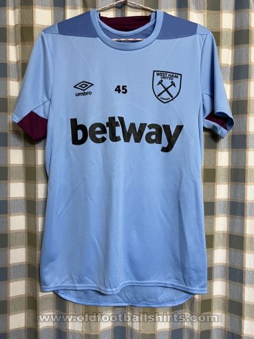 West Ham United Training/Leisure football shirt 2019 - 2020