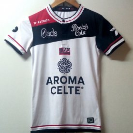EA Guingamp Away football shirt 2016 - 2017 sponsored by Aroma Celte