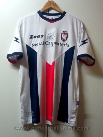 Crotone Third football shirt 2015 - 2016