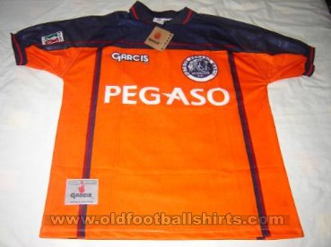 Club Deportivo Marte Home football shirt 2001.