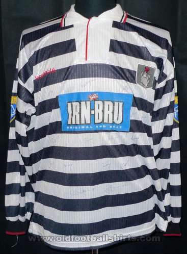 Queens Park Home football shirt 1997 - 1998
