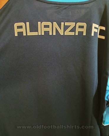 Alianza Training/Leisure football shirt 2021 - 2022