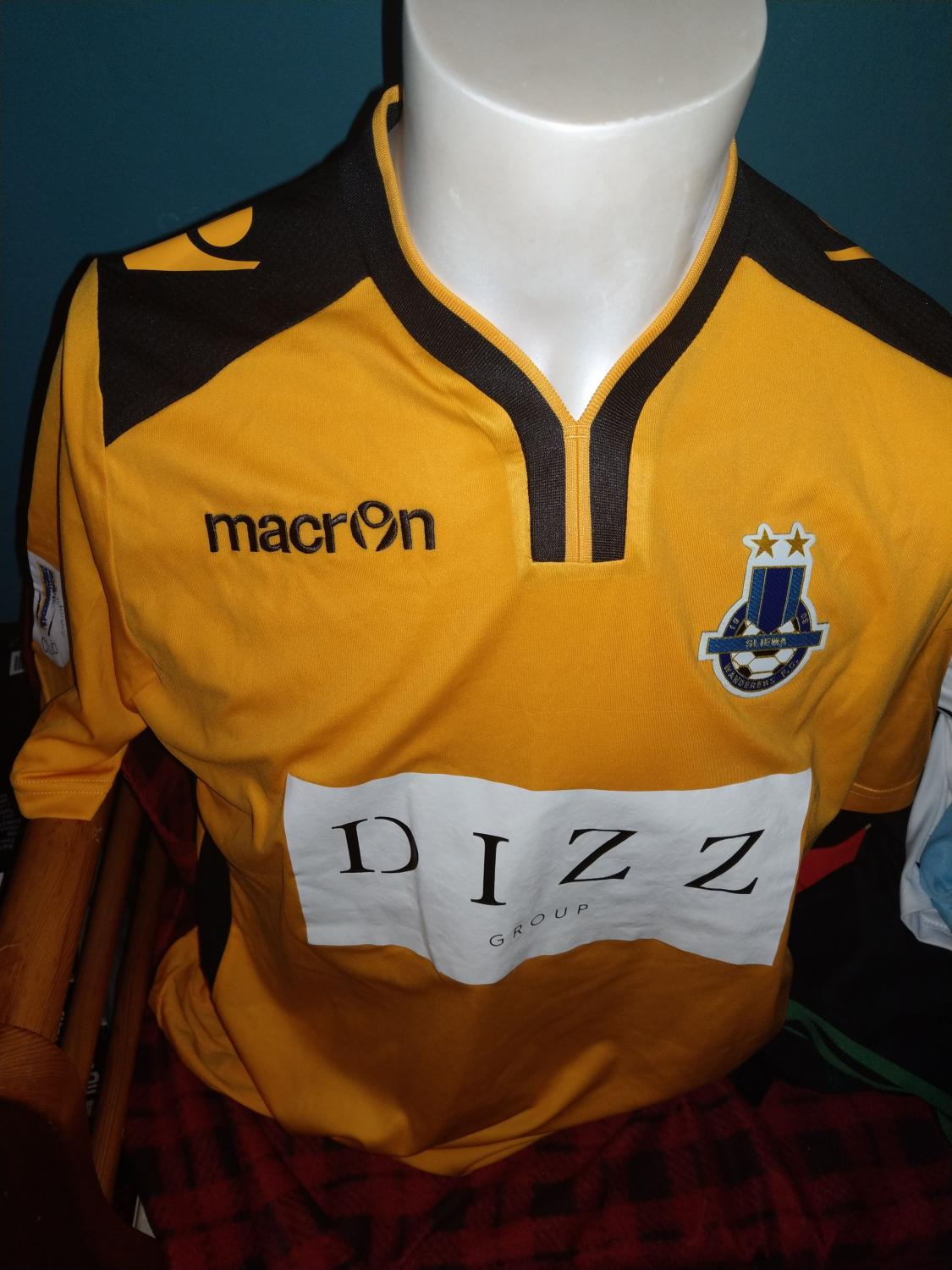 Maillots de football de club étranger Macron taille S