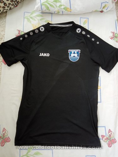 Baltika Kaliningrad Goalkeeper football shirt 2022 - 2023