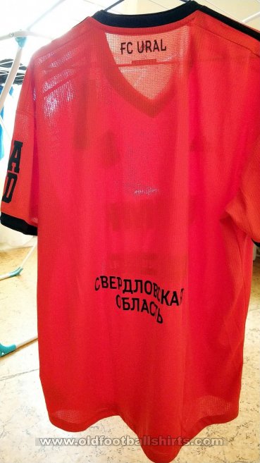 FC Ural Yekaterinburg Home baju bolasepak 2019 - 2020