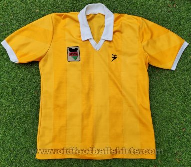 Kenya Jenis baju tidak diketahui (unknown year)