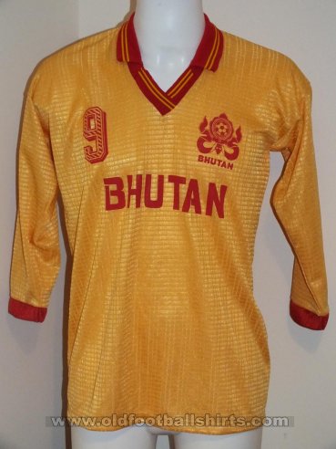 Bhutan Home football shirt 2000