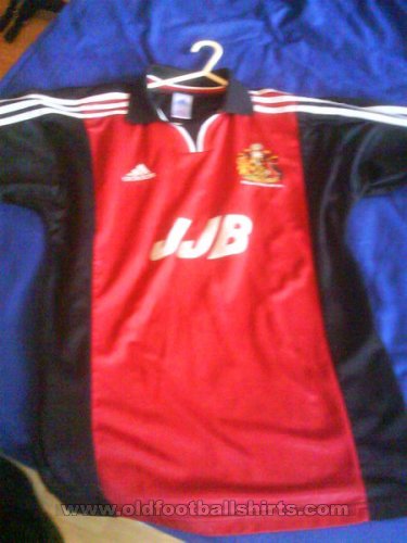 Wigan Athletic Goalkeeper football shirt 2000 - 2002