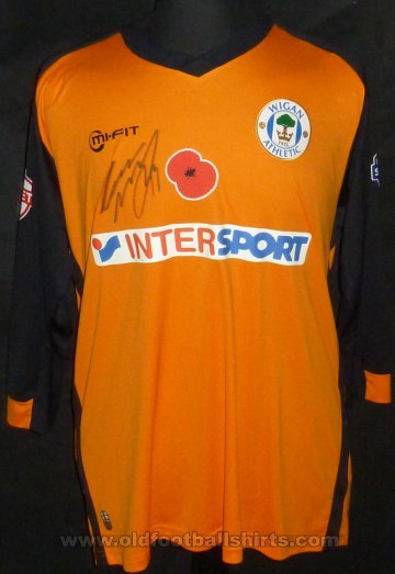 Wigan Athletic Goalkeeper football shirt 2014 - 2015
