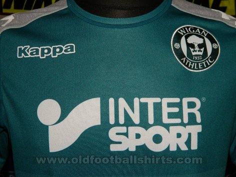 Wigan Athletic Away football shirt 2016 - 2017