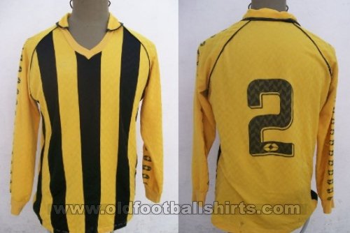 Almirante Brown (de Isidro Casanova) Home football shirt 1988 - 1989