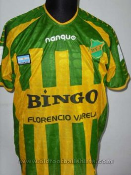 Defensa y Justicia Home football shirt 2008