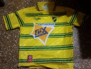 Defensa y Justicia Home football shirt 2000 - 2001