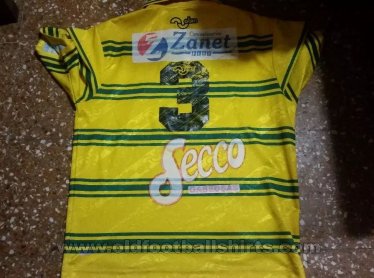 Defensa y Justicia Home football shirt 2000 - 2001