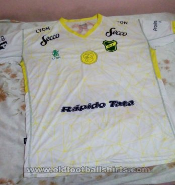 Defensa y Justicia Away football shirt 2015