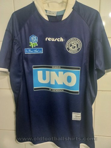 Independiente Rivadavia Home football shirt 2004