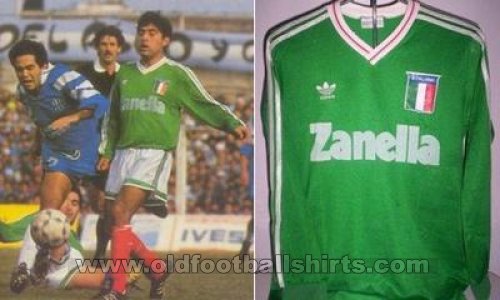 Sportivo Italiano Away football shirt 1991 - 1992