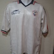 Away football shirt (unknown year)
