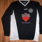 Away football shirt (unknown year)