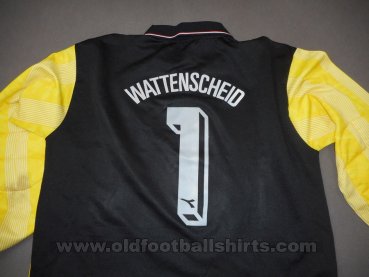 SG Wattenscheid 09 Goalkeeper football shirt 1992 - 1994