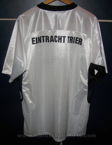 SV Eintracht Trier 05 Away football shirt 2004 - 2005