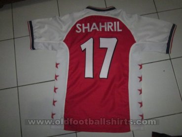 Singapore Home football shirt 2004 - 2008