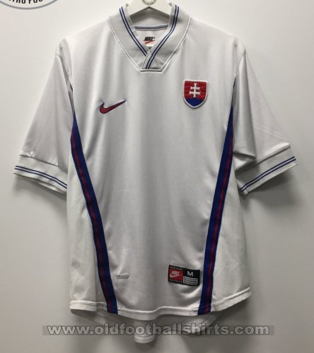Slovakia  Weg Fußball-Trikots 1998 - 2000