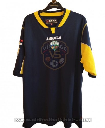 The New Saints Training/Leisure football shirt 2010 - 2011