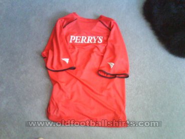 Barnsley Home football shirt 2005 - 2006