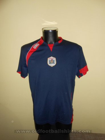 Barnsley Training/Leisure football shirt (unknown year)