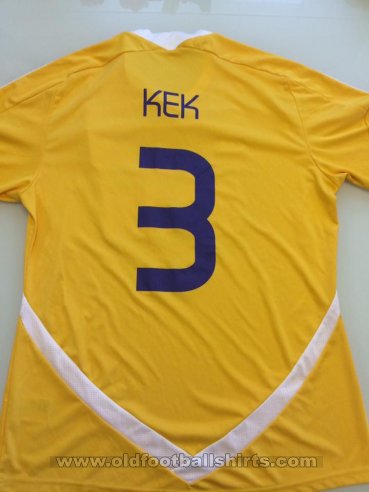 NK Maribor Home football shirt 2011