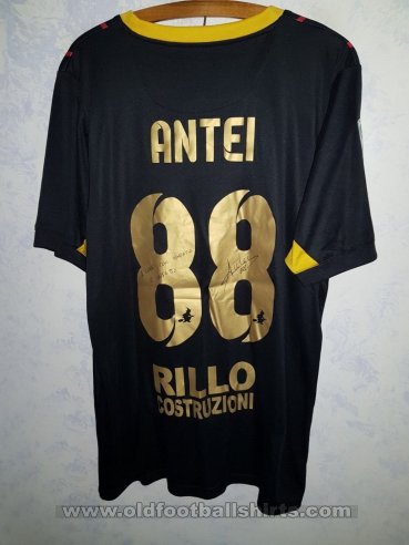 Benevento Calcio Third football shirt 2017 - 2018
