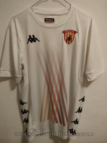 Benevento Calcio Away football shirt 2020 - 2021