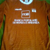 Training/Leisure football shirt 1994 - 1995