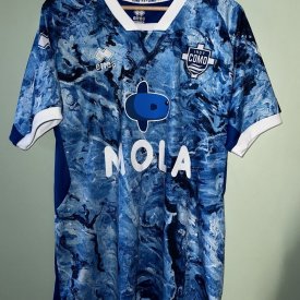 Calcio Como Home baju bolasepak 2022 - 2023 sponsored by Mola